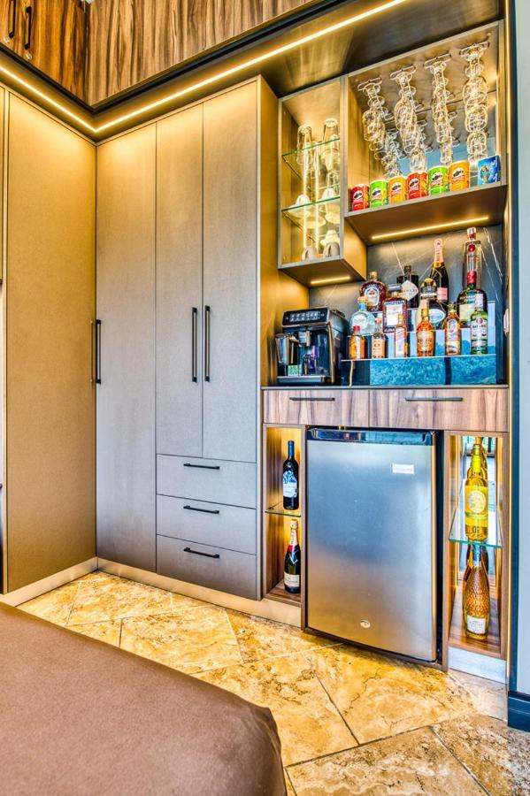 Secretjaco - Luxury Beach Front Penthouse With Pool & Jacuzzi المظهر الخارجي الصورة