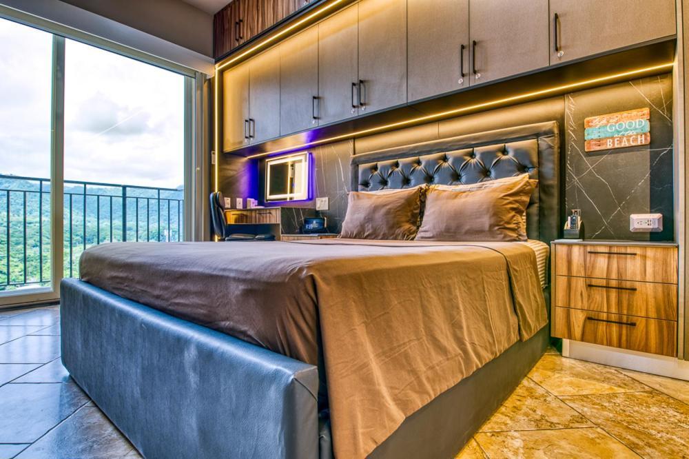 Secretjaco - Luxury Beach Front Penthouse With Pool & Jacuzzi المظهر الخارجي الصورة